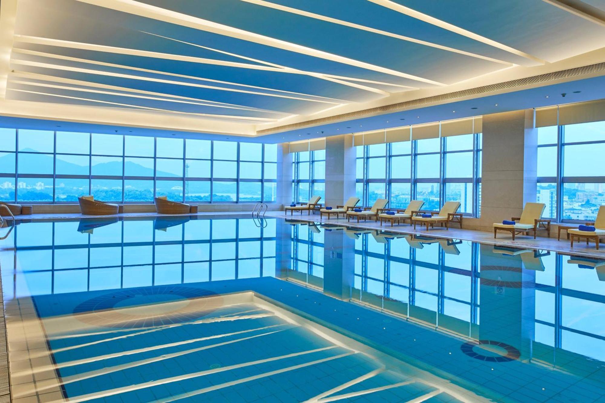 The Westin Nanjing Xuanwu Lake Esterno foto