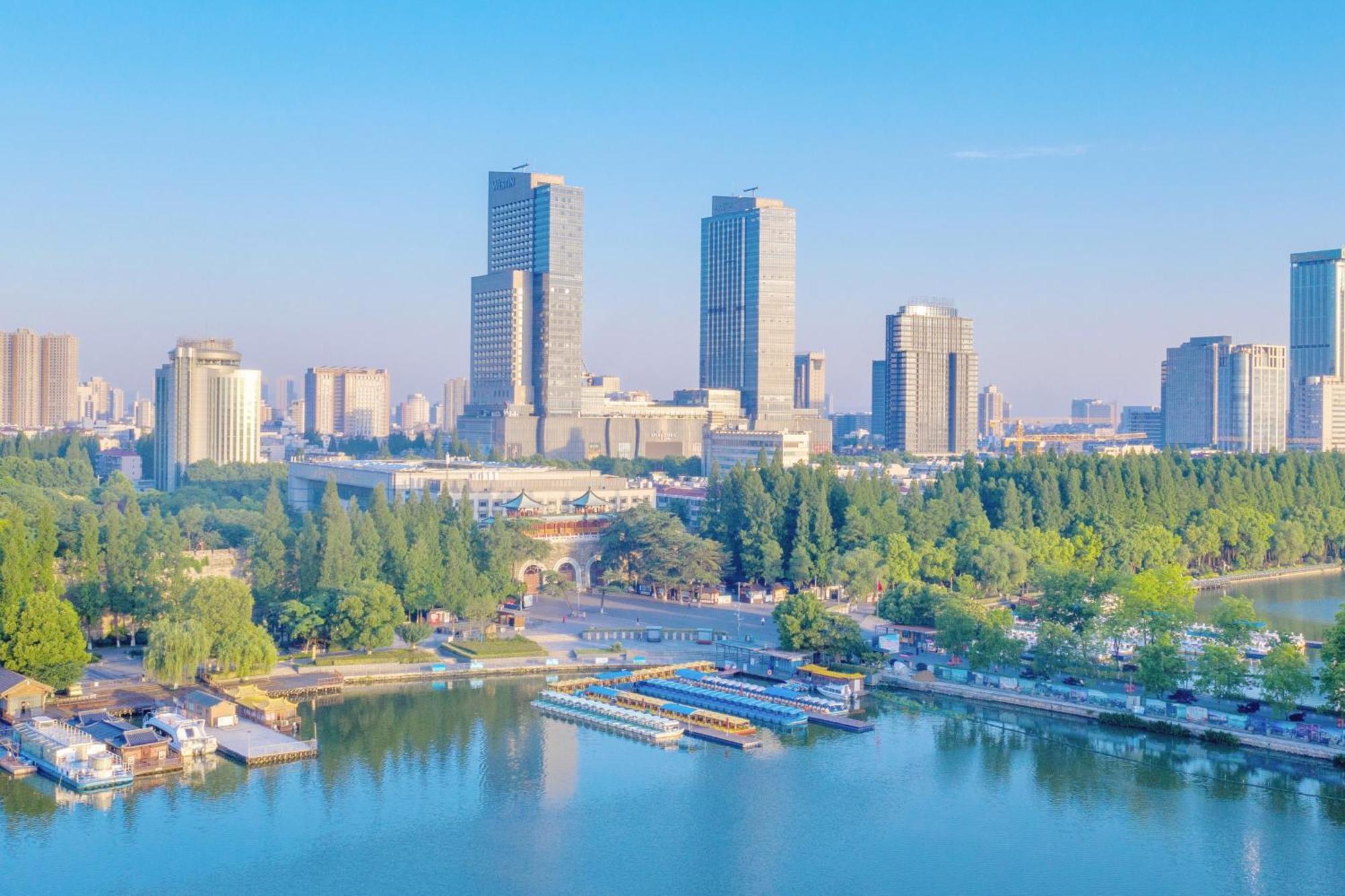 The Westin Nanjing Xuanwu Lake Esterno foto