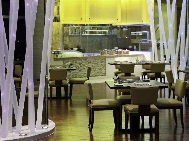 The Westin Nanjing Xuanwu Lake Esterno foto
